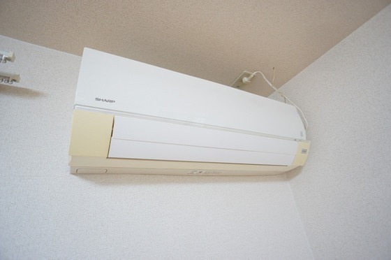 拡大写真:コスモ高原 1階103のエアコン