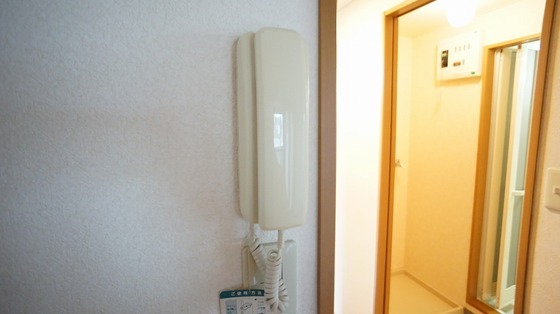 拡大写真:サンヒルズ鈴鹿Ⅰ 1階102のドアホン