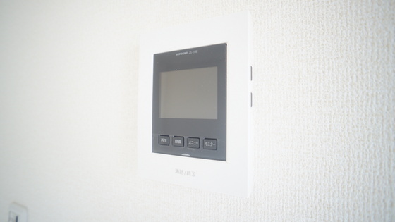 拡大写真：リーブルファイン南若松Ⅱ 1階103のカメラ付インターホン