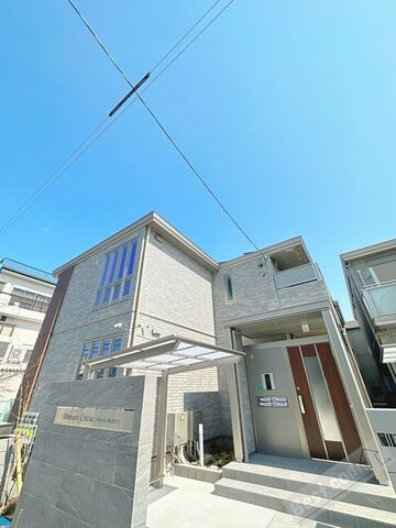 写真:Demeure CreciaⅠの外観