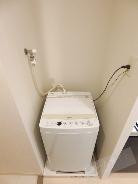 拡大写真:グランエクラ花園町 4階0402の洗濯機置場