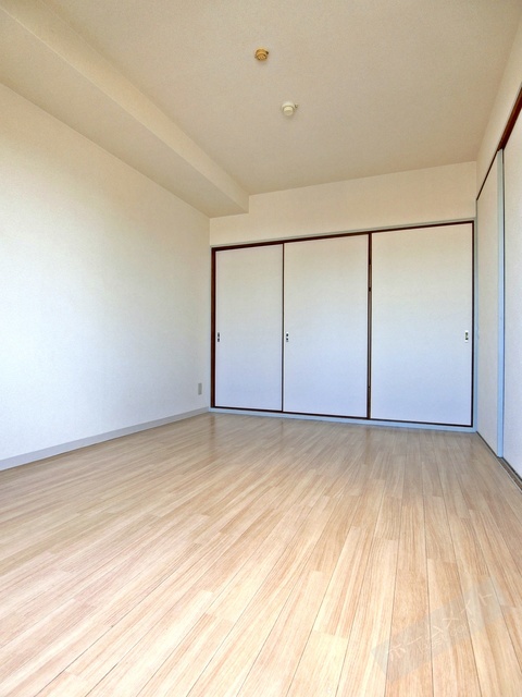 拡大写真:ドリーム中加賀屋 4階402の内観