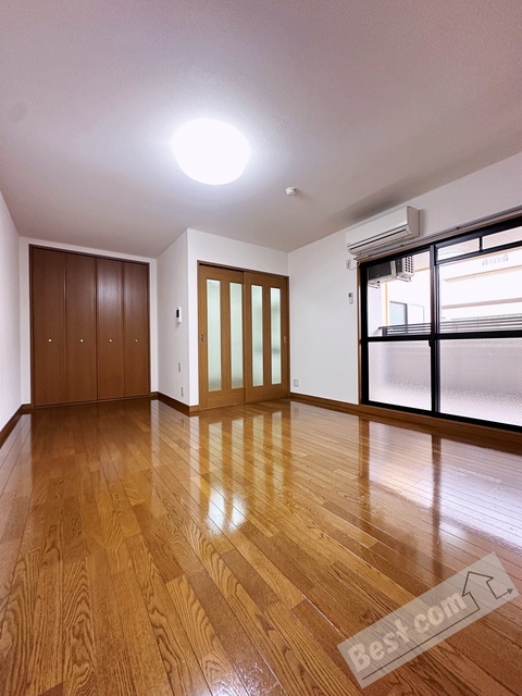 拡大写真:ガーデンコート山之内 2階206の内観