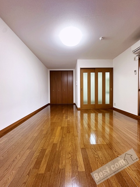 拡大写真:ガーデンコート山之内 2階206の内観
