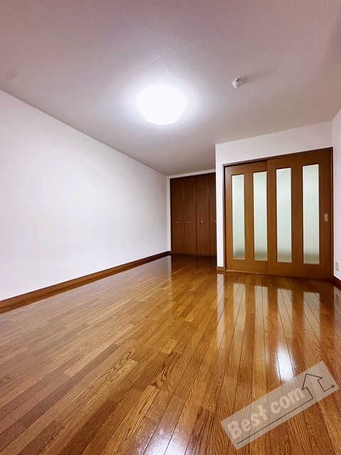 拡大写真:ガーデンコート山之内 2階206の内観