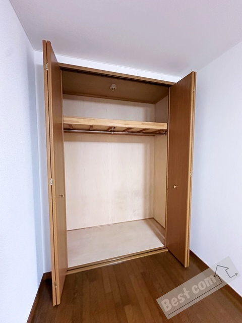 拡大写真:ガーデンコート山之内 2階206の内観