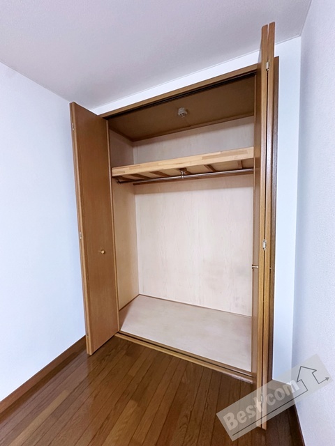 拡大写真:ガーデンコート山之内 2階206の内観