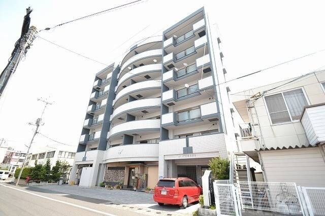 ブランカ新屋敷の外観
