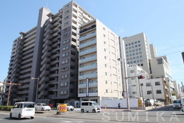 拡大写真:エメラルドHILL 2階201の建物外観