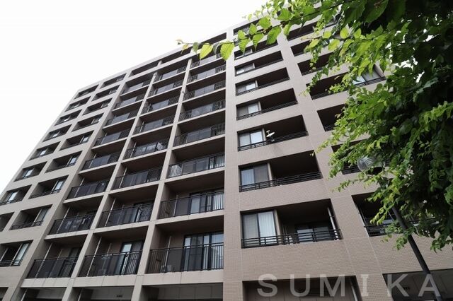 拡大写真:クレストシティ中井町 6階604の建物外観