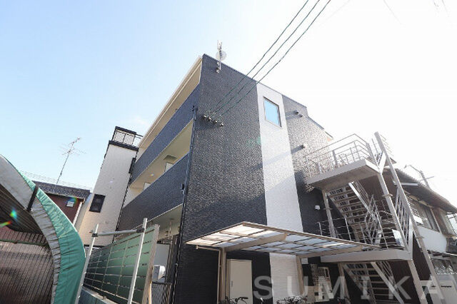 拡大写真:リベルテ広瀬町 1階102の建物外観
