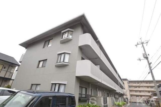 拡大写真:レジデンス泉 2階201の建物外観