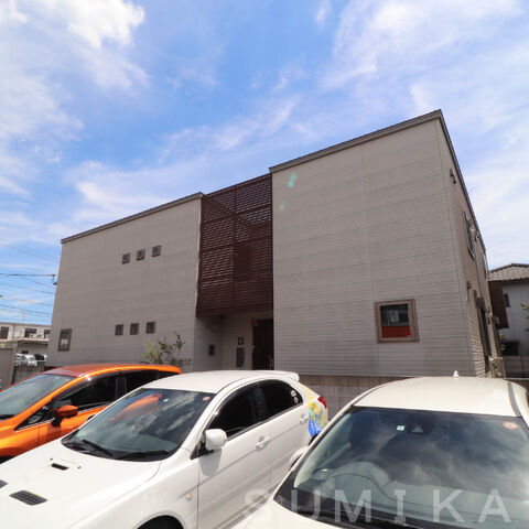 拡大写真:グランメゾン 2階203の建物外観