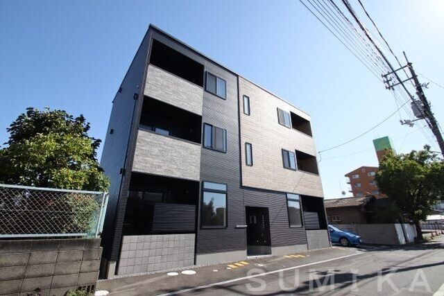 拡大写真:REGALE 船頭町 3階302の建物外観