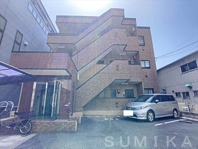 拡大写真:メゾンボヌール 2階201の建物外観