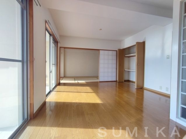 拡大写真：Y.A.F.国富マンション 1階101の居室・リビング