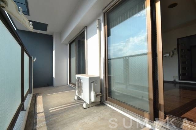 拡大写真:ブランカ新屋敷 2階202のバルコニー