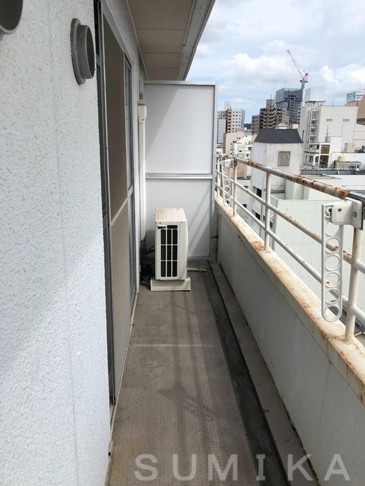 拡大写真:田町ガーデンハイツ 8階801のバルコニー