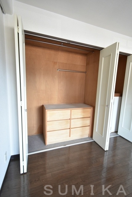 拡大写真:ブランカ新屋敷 3階303の収納