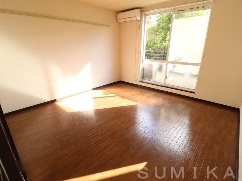 拡大写真:S.T.Villa TSUSHIMA B 1階105の居室・リビング