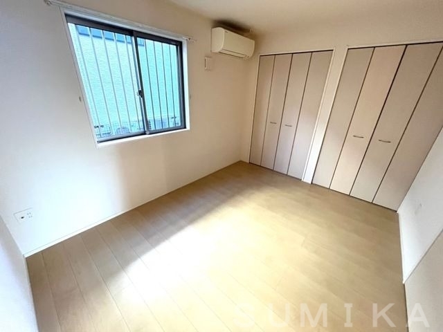 拡大写真:メモリーガーデン 1階102の子供部屋