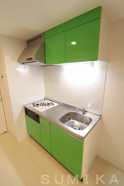 拡大写真:月光 千日前 7階702のキッチン