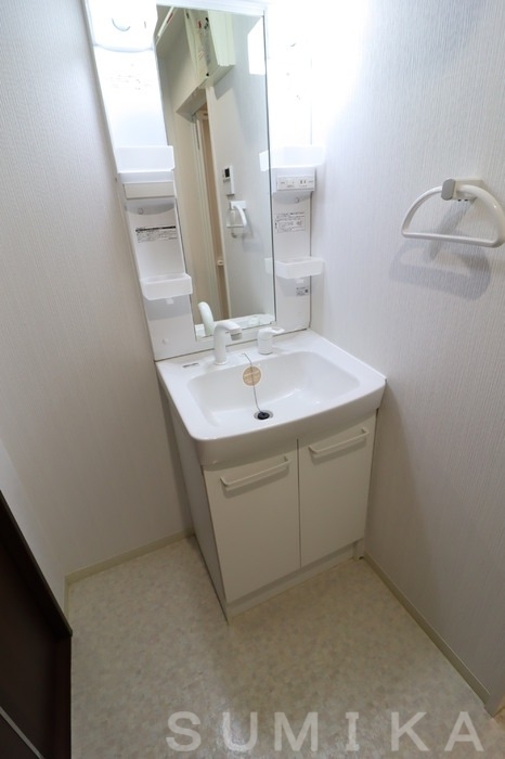 拡大写真:OTC田町マンション 3階301の洗面所