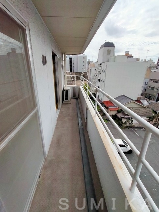 拡大写真:田町ガーデンハイツ 5階502のバルコニー