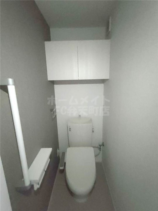 拡大写真:ディアコート此花 1階102の清潔感のあるトイレです