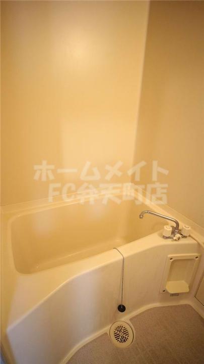 拡大写真:大阪市港区磯路2丁目 3階303の日々の暮らしに欠かせないお風呂です