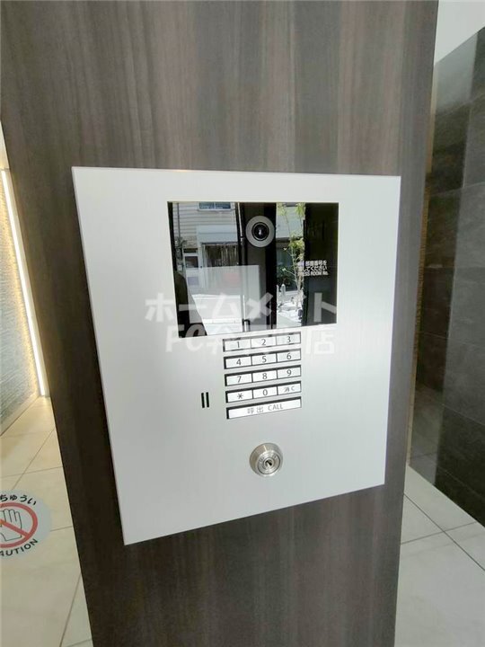 拡大写真:エスリード大阪ドームCERCA 4階403のオートロック完備