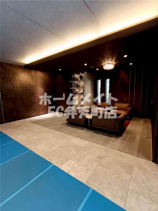 拡大写真:スプランディッド弁天町WEST 2階205のロビー