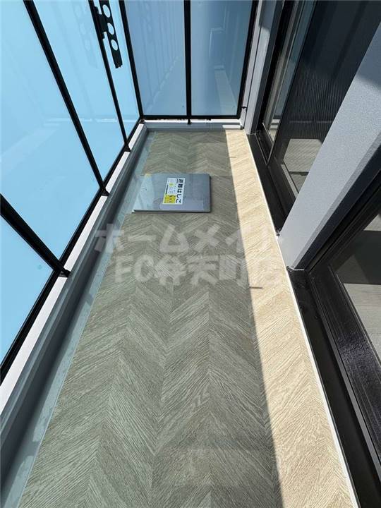 拡大写真:Louis Residence 弁天町 2階201のバルコニー