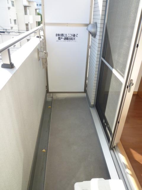 拡大写真:リバーアップ此花 1階102のバルコニー