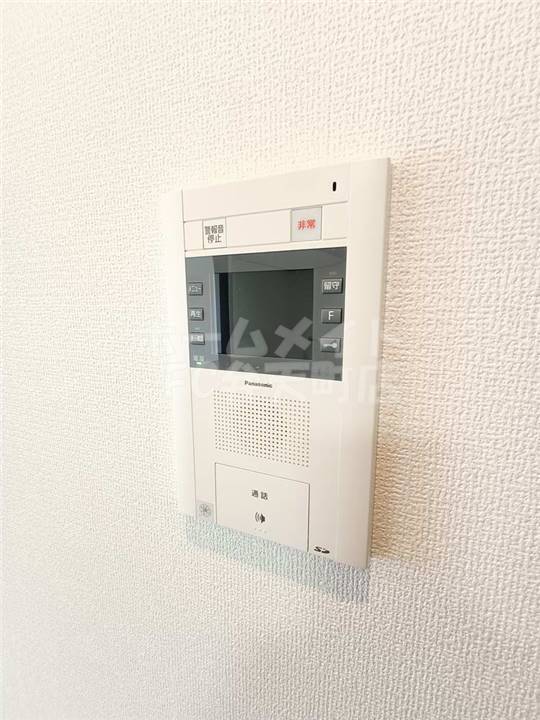拡大写真:エステムコート難波WEST-SIDEⅡベイフレックス 3階302のモニター付ドアホンです