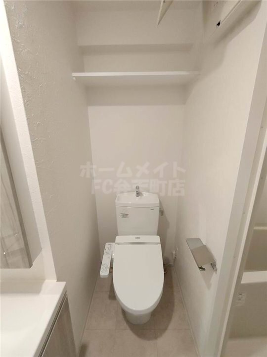 拡大写真:PARK HILLS弁天町Reve 7階706の清潔感のあるトイレです