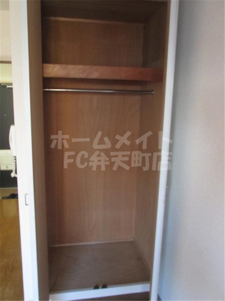 拡大写真：サンドーム大森 3階303のこまごまとしたものを収納できそうですね