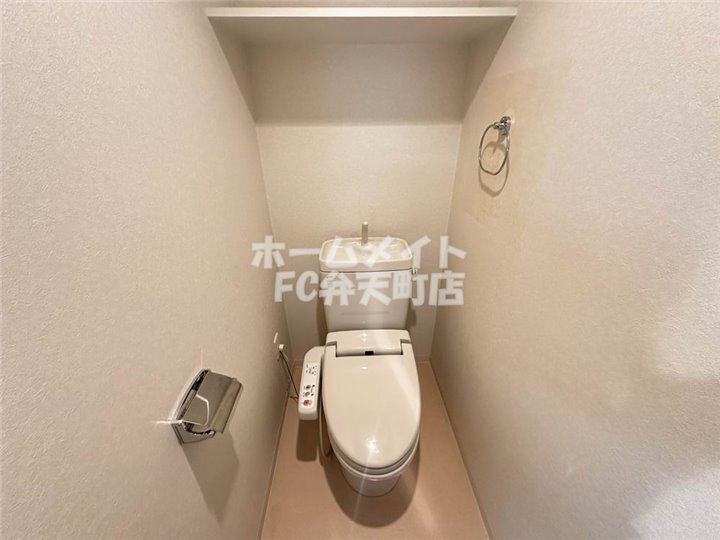 拡大写真:アドバンス大阪ベイストリート 6階601のトイレもきれいです