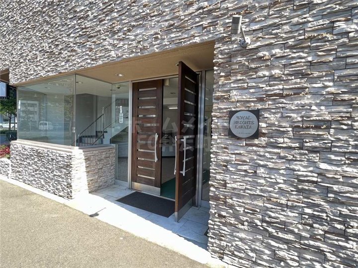 拡大写真:ロイヤルハイツ河田 6階602の毎日通るエントランスはこのようになっています