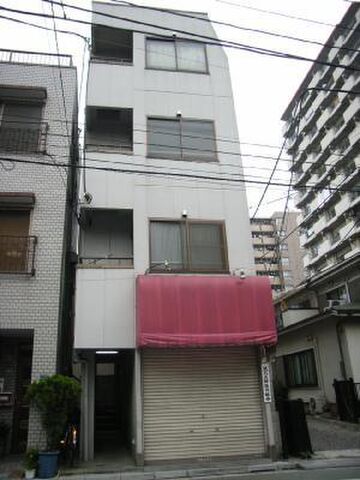 柊ビルの外観
