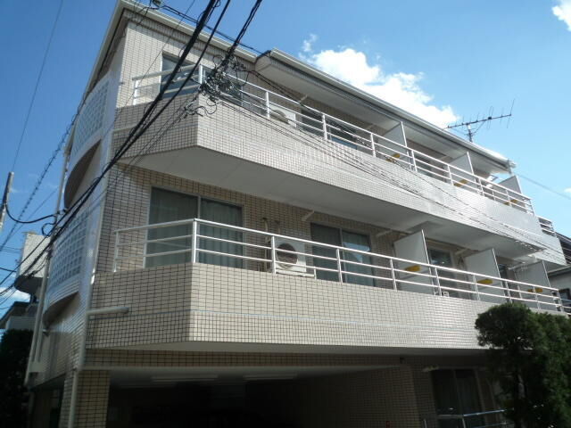 世田谷区用賀3丁目の外観