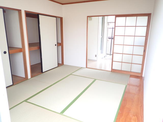 拡大写真:第二あざみ荘 2階20の内装