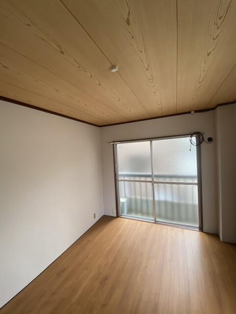 拡大写真:セーヌハイツ 2階205の居間