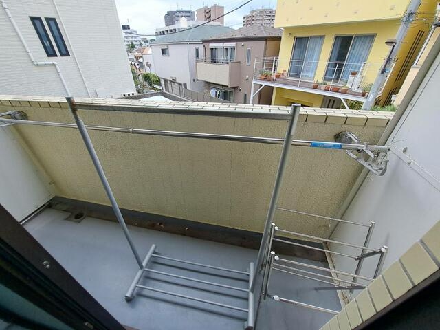 拡大写真:ライオンズマンション文京第3 2階205のバルコニー