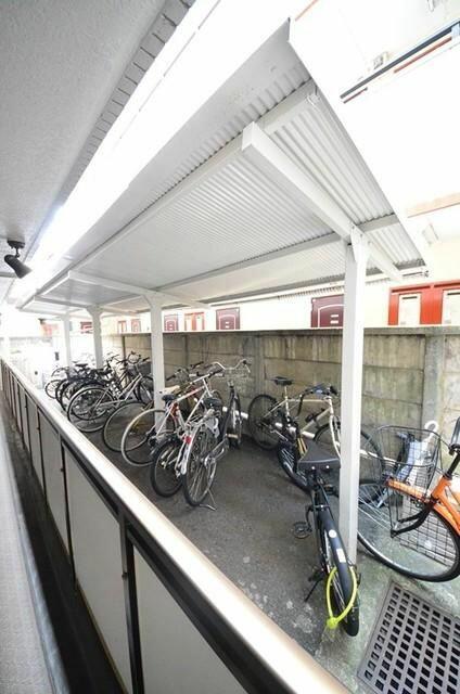 拡大写真:杉並区上高井戸3丁目 3階30の★自転車置場★
