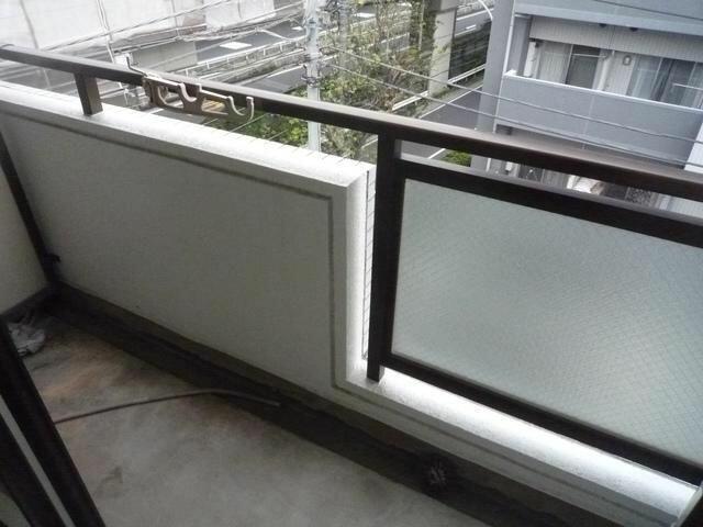 拡大写真:杉並区上高井戸3丁目 5階50のバルコニー