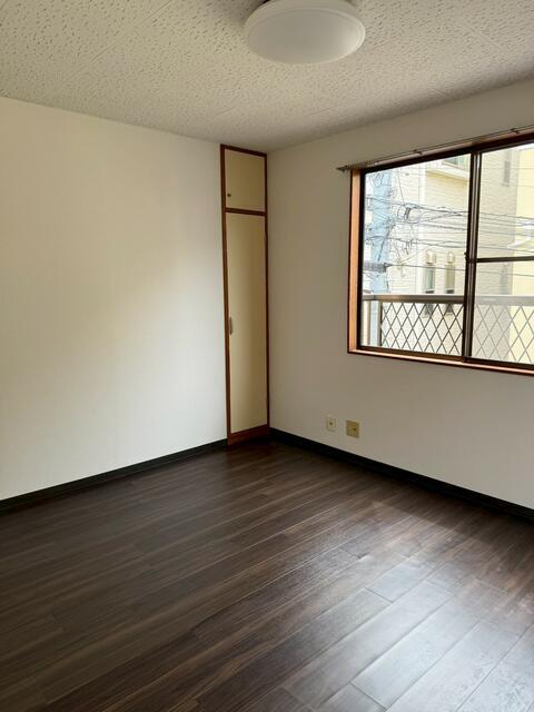 拡大写真:ハイツ西片 2階20の居間