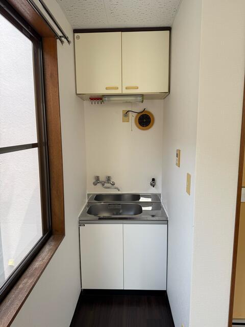 拡大写真:ハイツ西片 2階20のキッチン