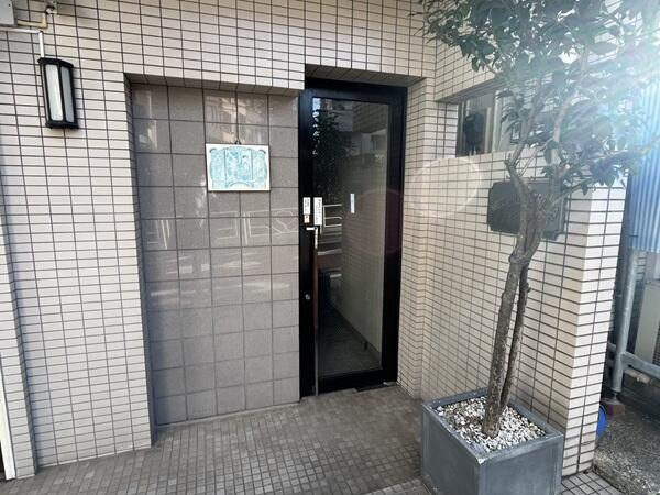 拡大写真:メゾンタカクラ 3階3Cのエントランス