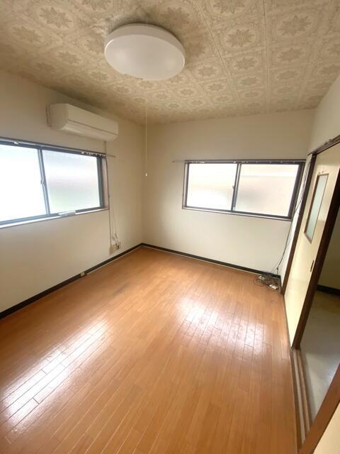 拡大写真:光コーポ 1階101の居間